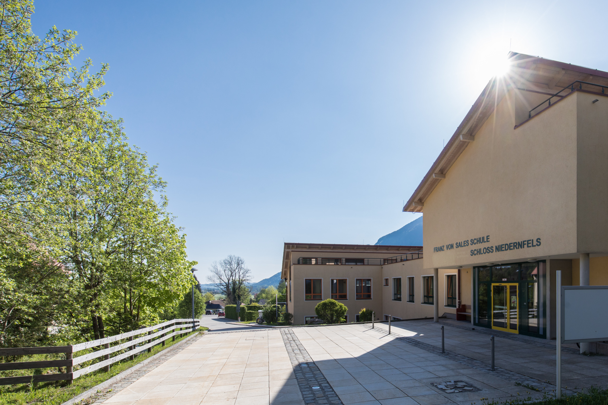 KJF Schloss Niedernfels