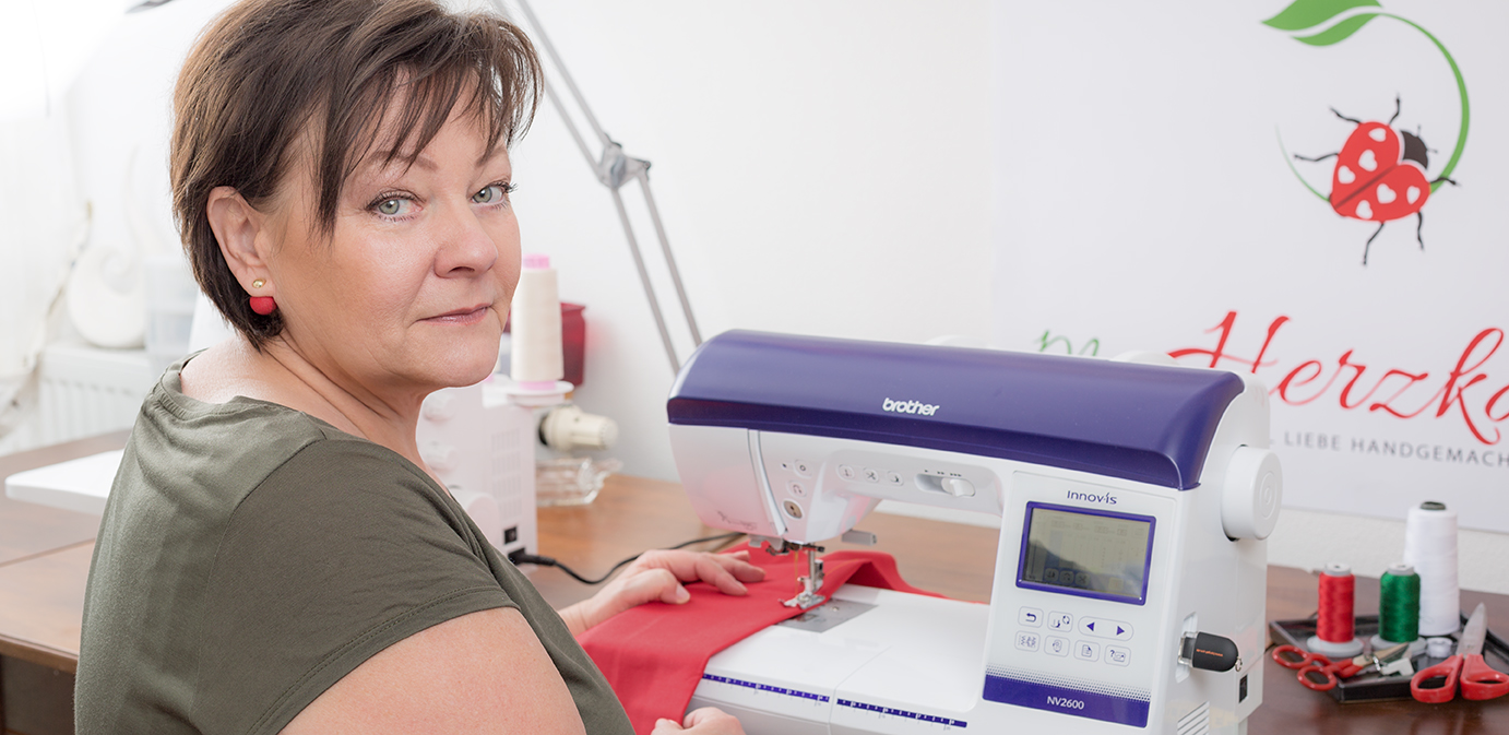 mei-herzkaeferl-an-der-naehmaschine